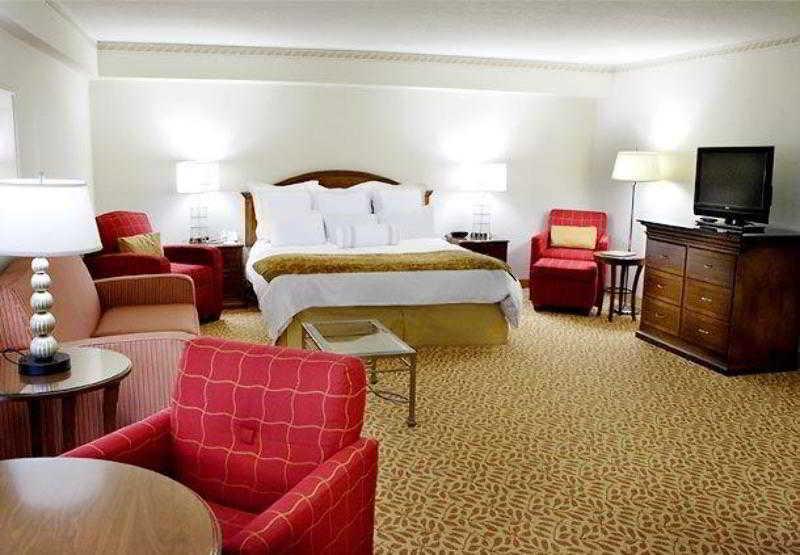 Walnut Creek Marriott Hotel Room photo